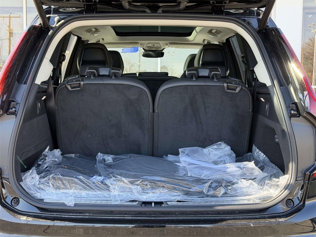 2026 Volvo XC90 Ultra - Photo 13