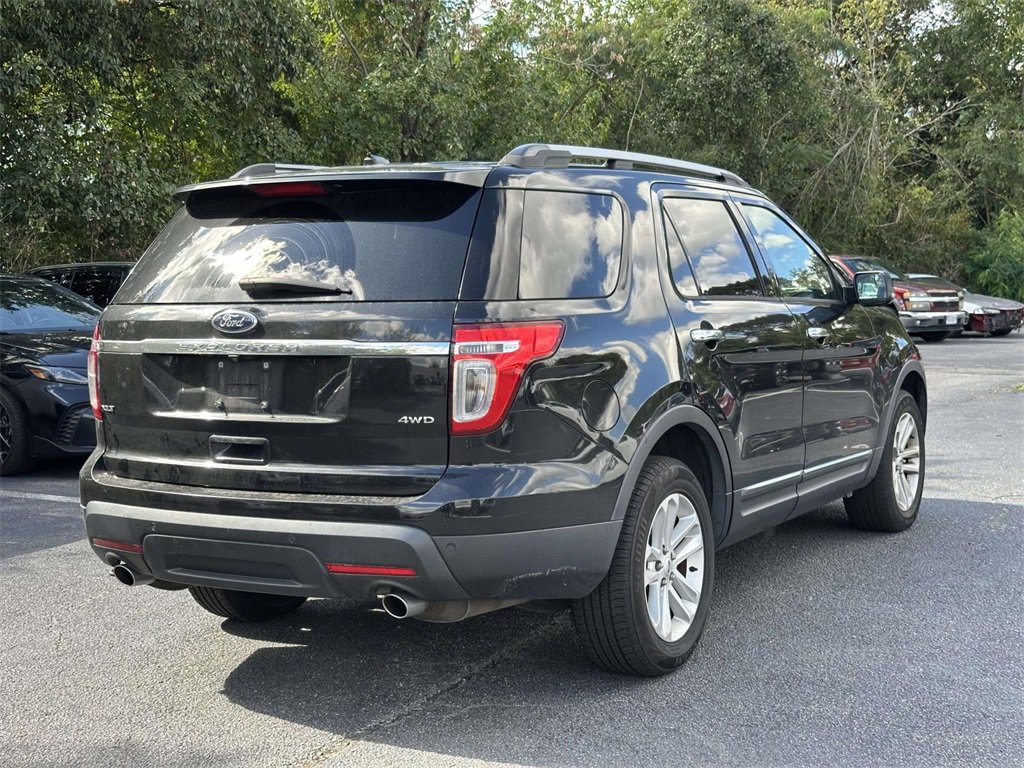 2014 Ford Explorer XLT photo 2