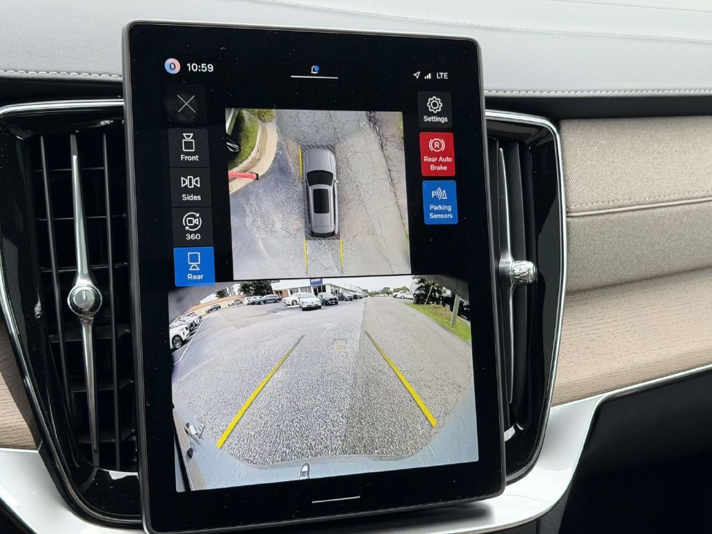 New 2026 Volvo XC90 B5 Plus 7-Seater SUV