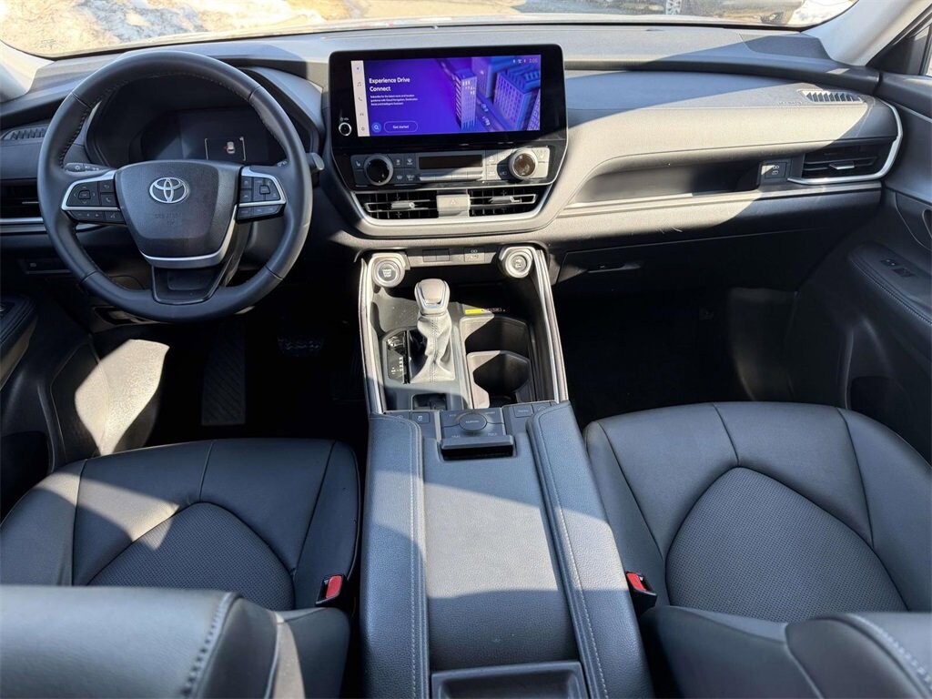 Used 2025 Toyota Grand Highlander XLE SUV