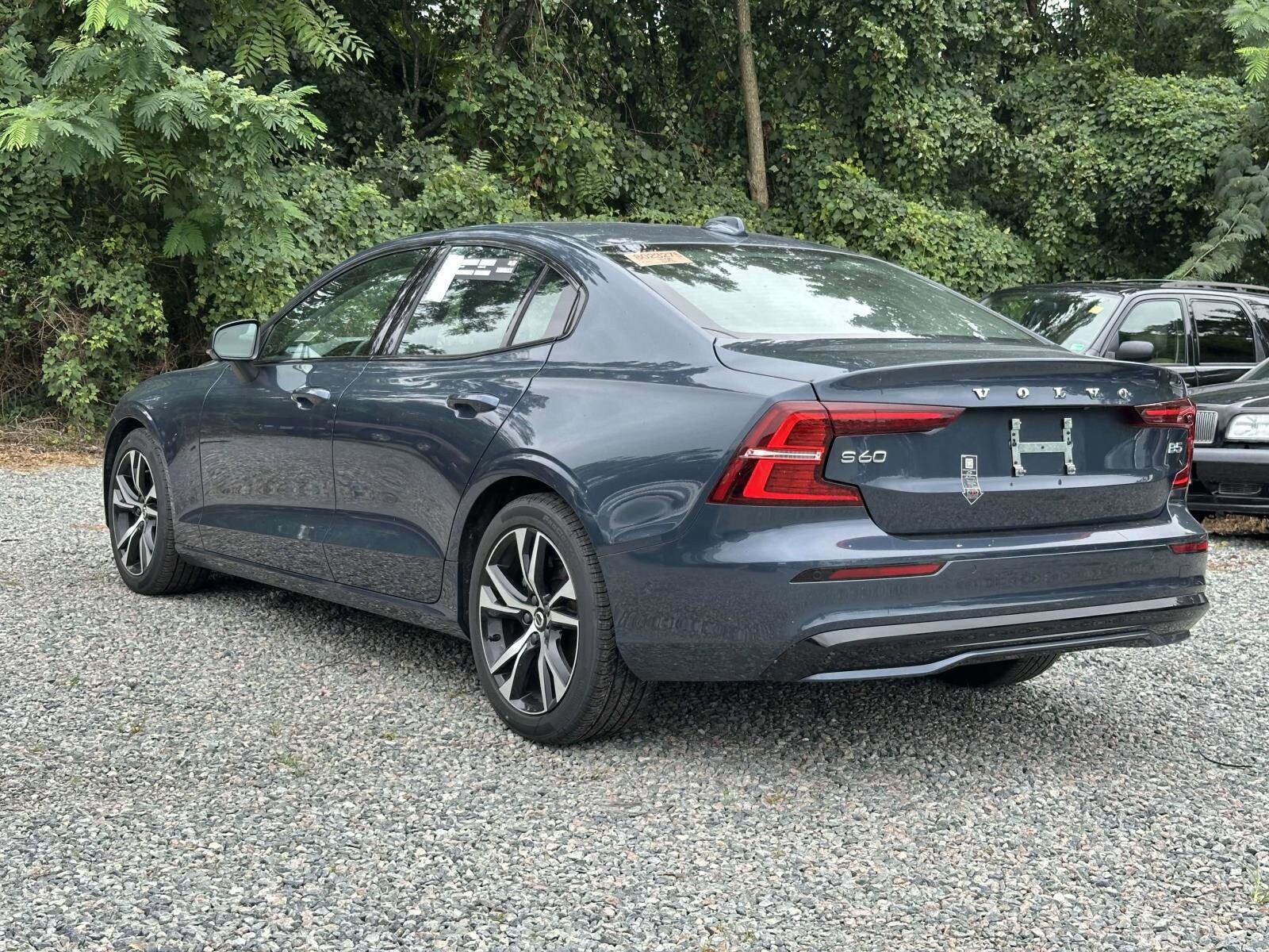 2024 Volvo S60 B5 Plus photo 3