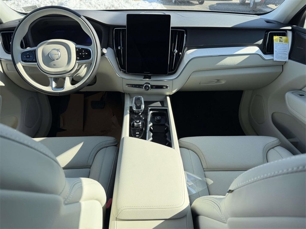 New 2026 Volvo XC60 plug-in hybrid T8 Ultra SUV