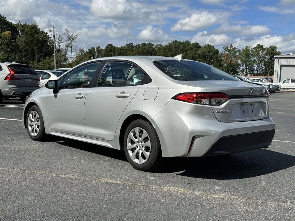 Used 2024 Toyota Corolla LE Sedan