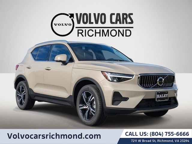 2025 Volvo XC40 B5 Core Bright Theme SUV
