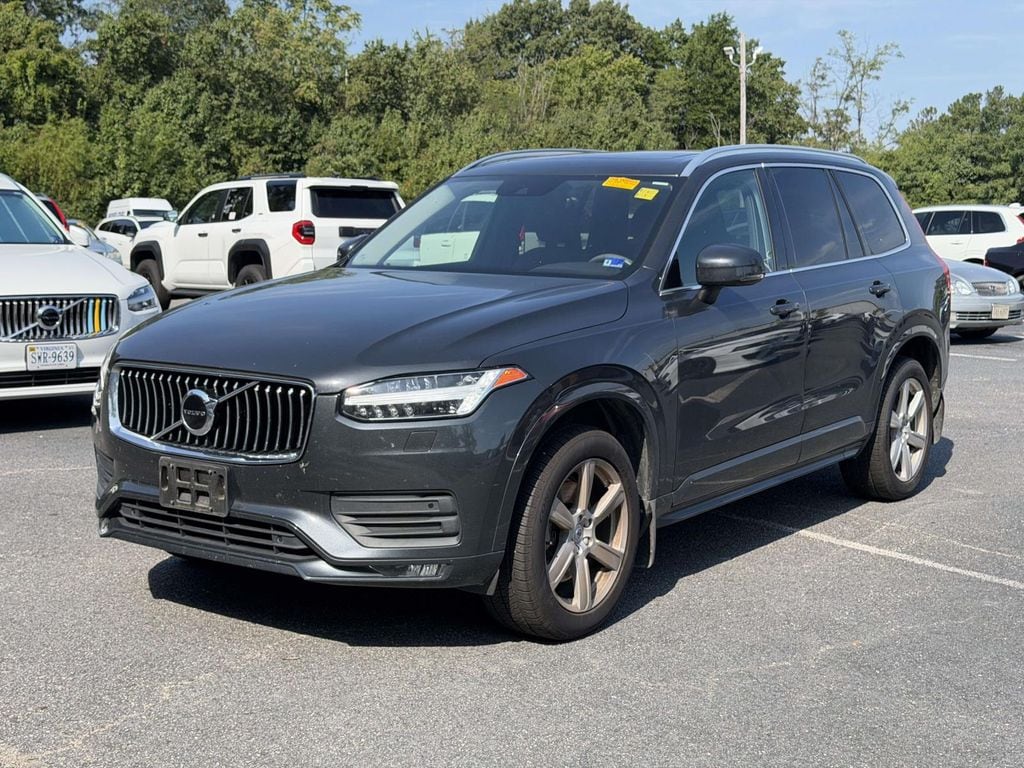 Used 2021 Volvo XC90 T5 Momentum SUV
