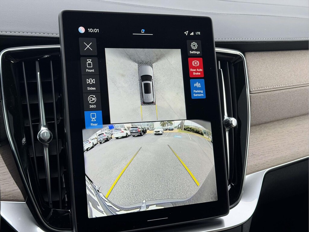 New 2026 Volvo XC90 B6 Plus 7-Seater SUV
