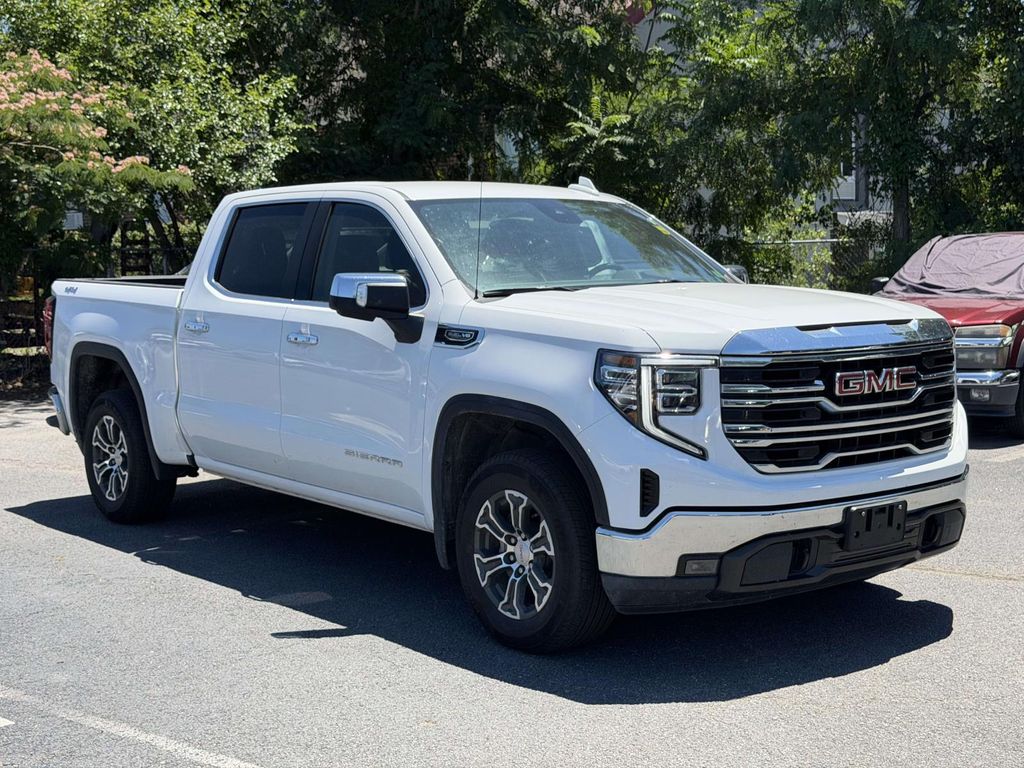 2026 GMC Sierra 4WD Crew Cab Short Box SLT's photo