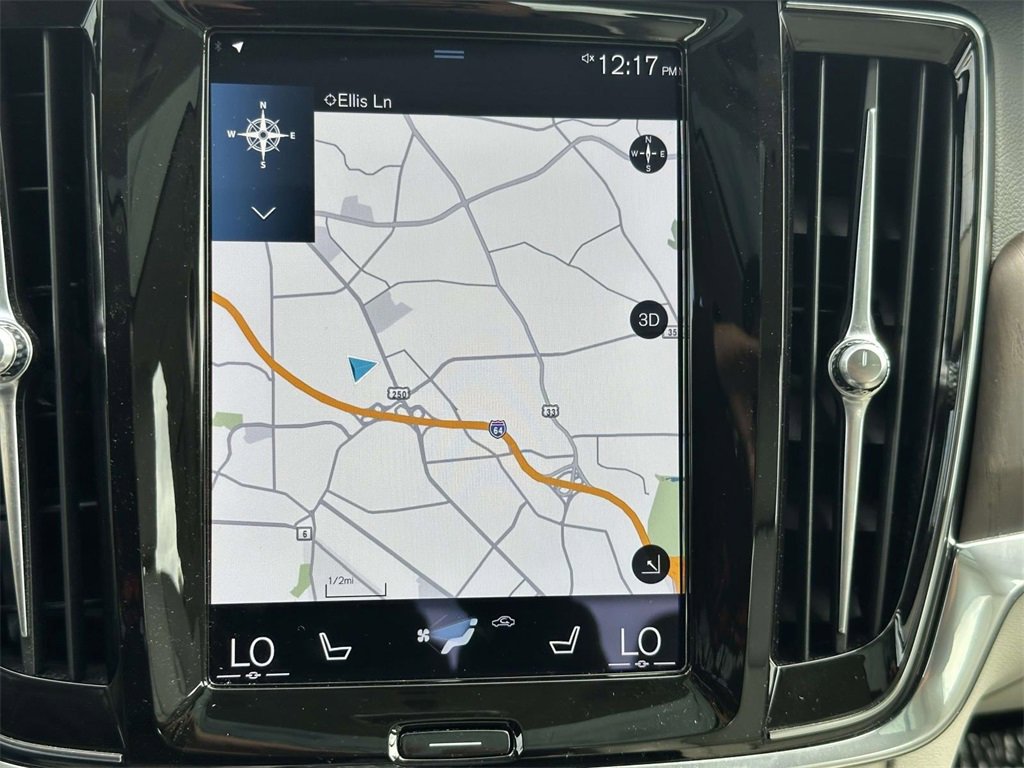 2021 Volvo S90 T8 Inscription photo 2