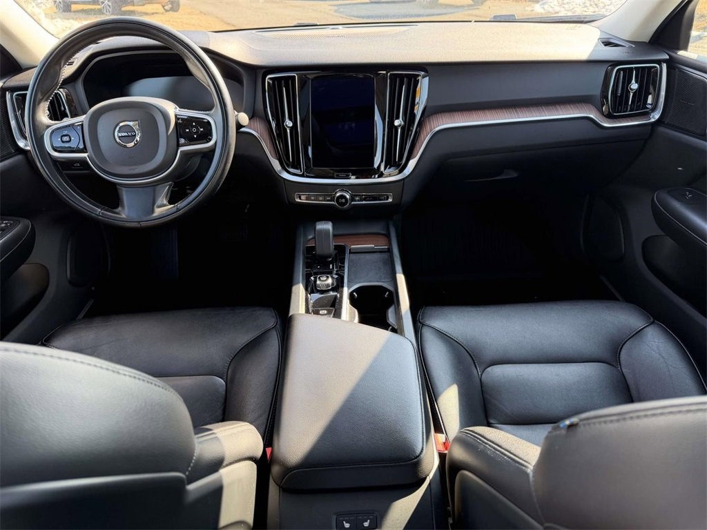 Used 2022 Volvo S60 B5 Momentum Sedan