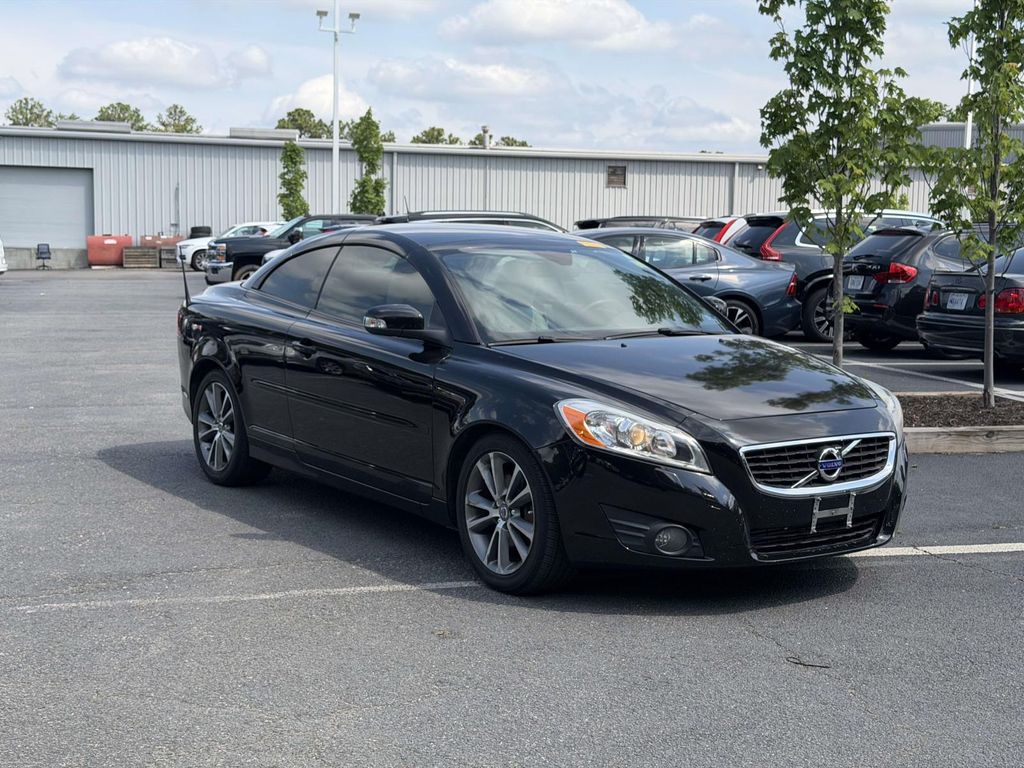 2013 Volvo C70 T5's photo