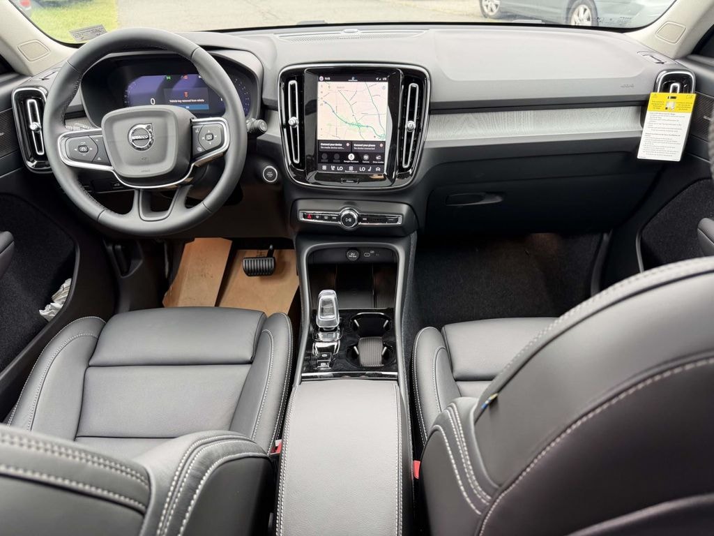 New 2026 Volvo XC40 B5 Plus SUV