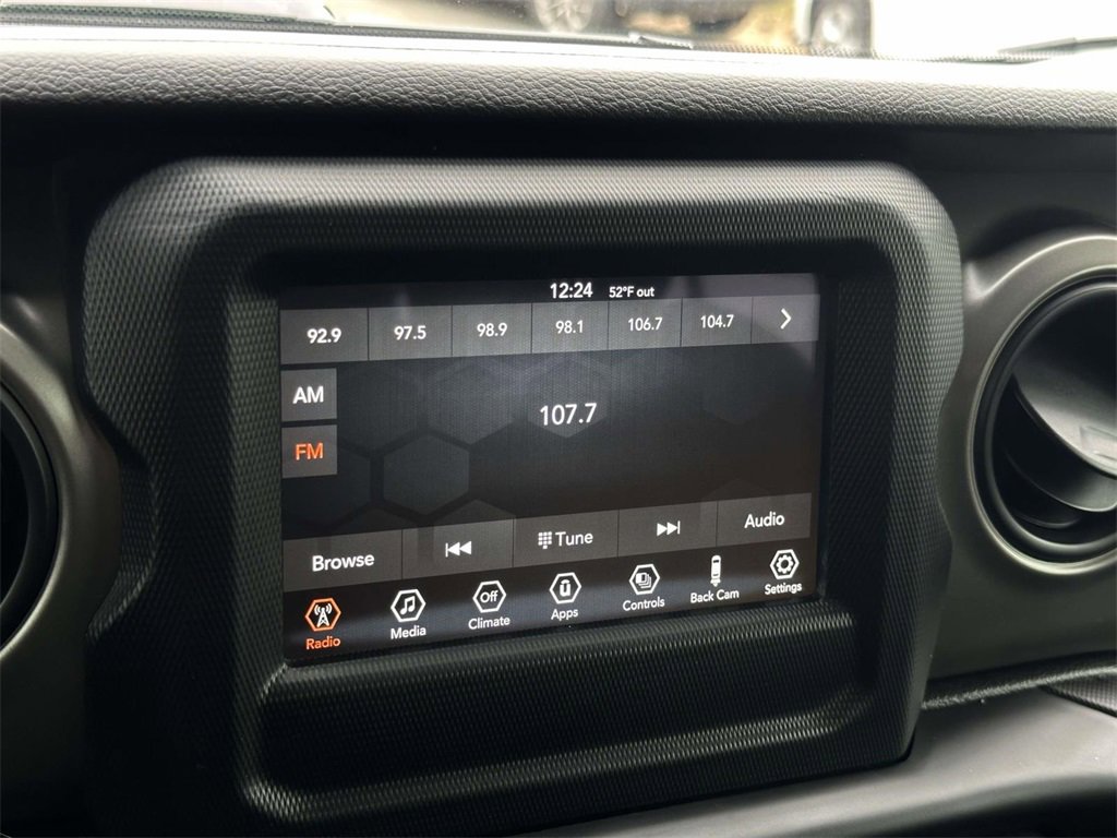 2022 Jeep Wrangler Unlimited Willys photo 3