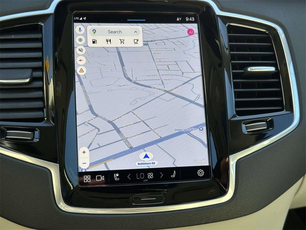 2024 Volvo XC90 Plus photo 2