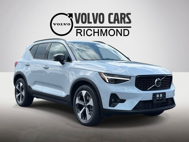2026 Volvo XC40 B5 Plus AWD SUV