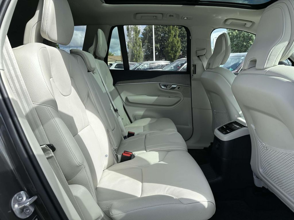 2024 Volvo XC90 Plus - Photo 16