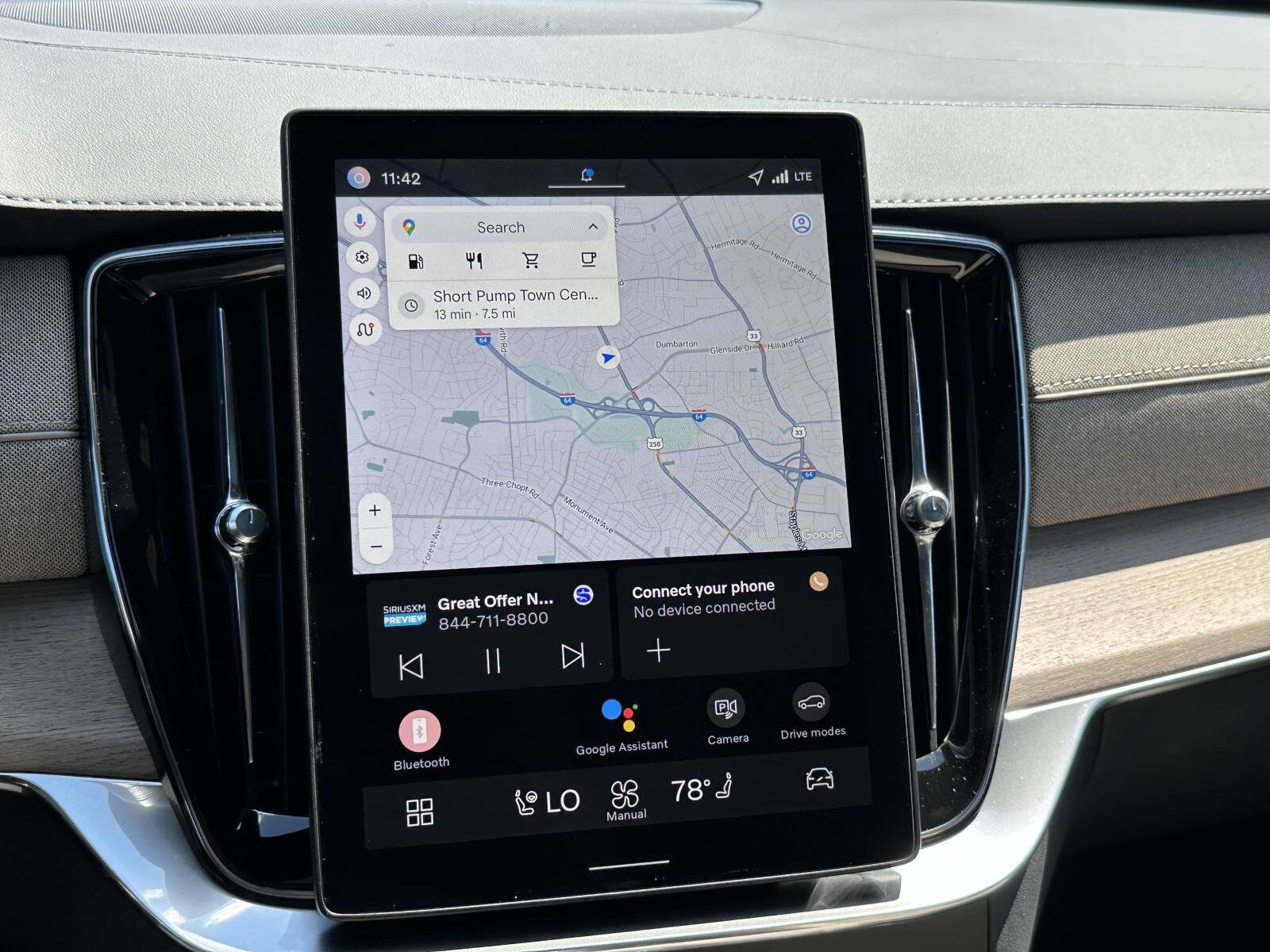 2026 Volvo XC90 Plus photo 3