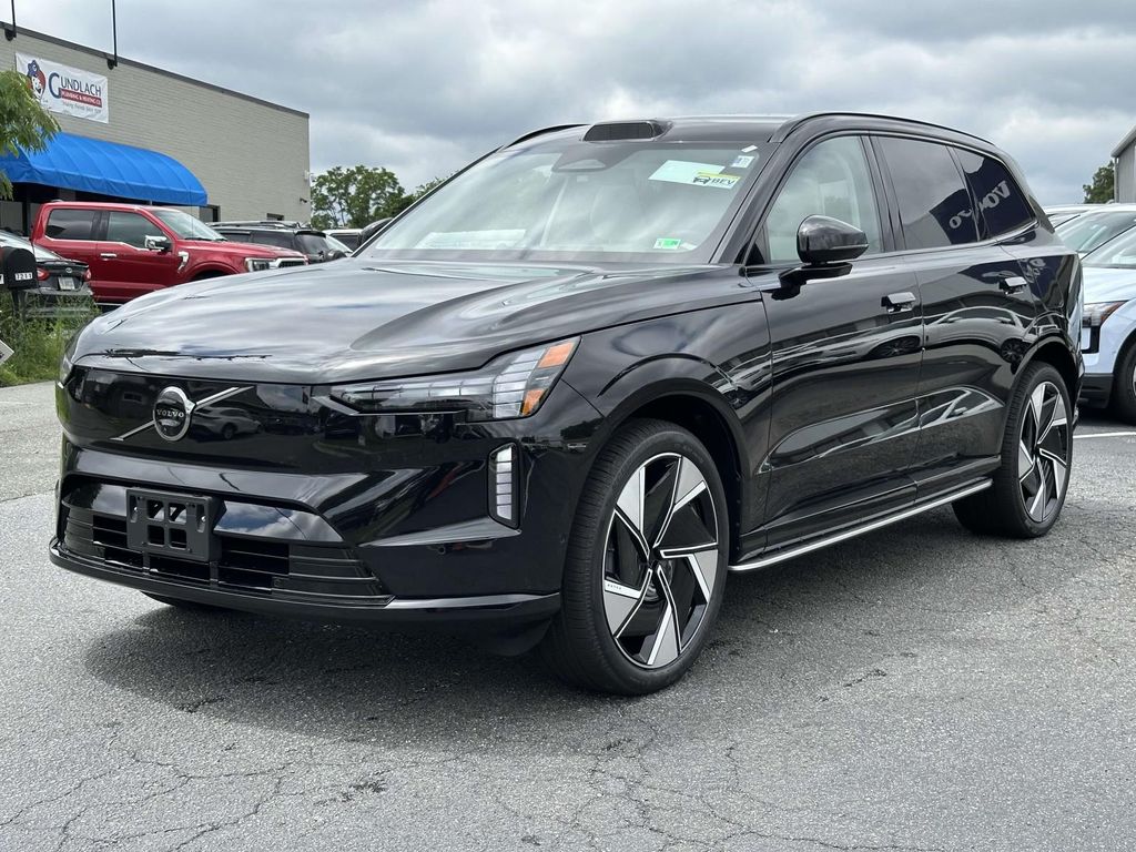 2025 Volvo EX90 Ultra - Photo 21