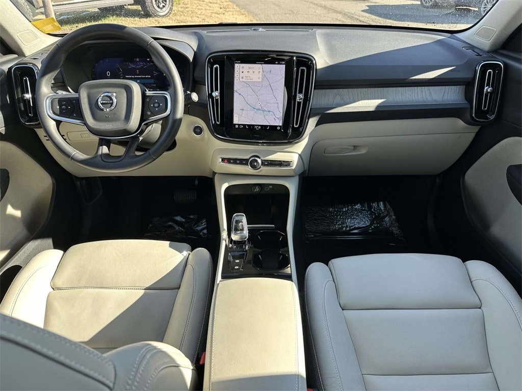 Used 2024 Volvo XC40 B5 Plus Bright Theme SUV