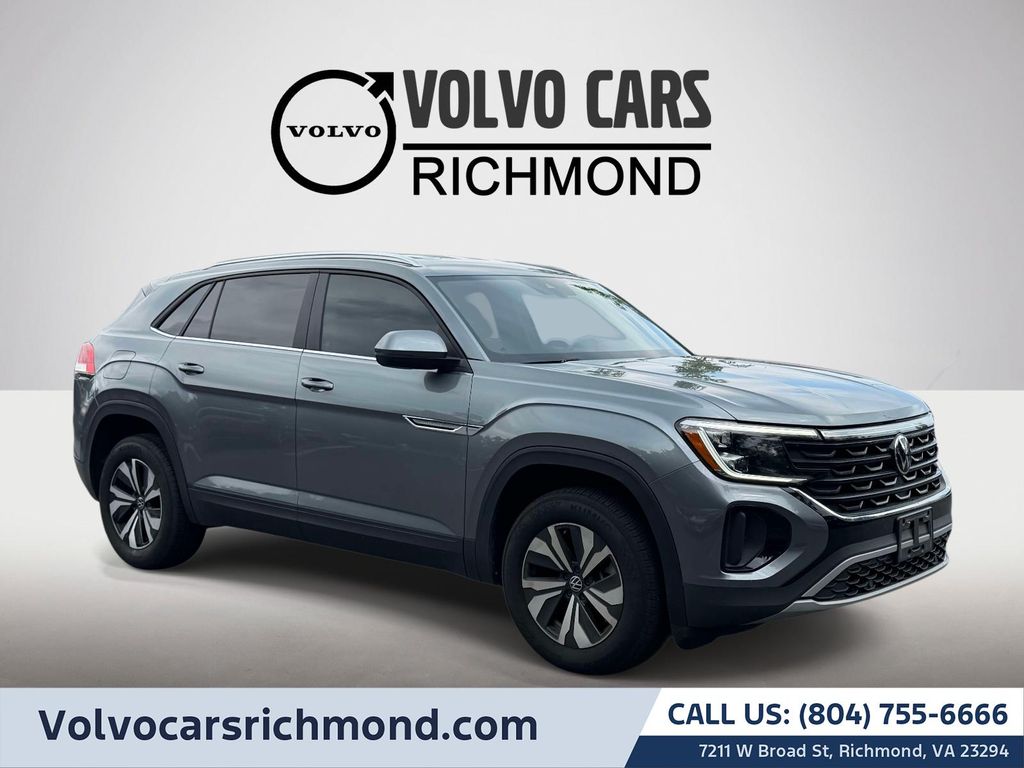 2024 Volkswagen Atlas Cross Sport 2.0T SE 4MOTION's photo