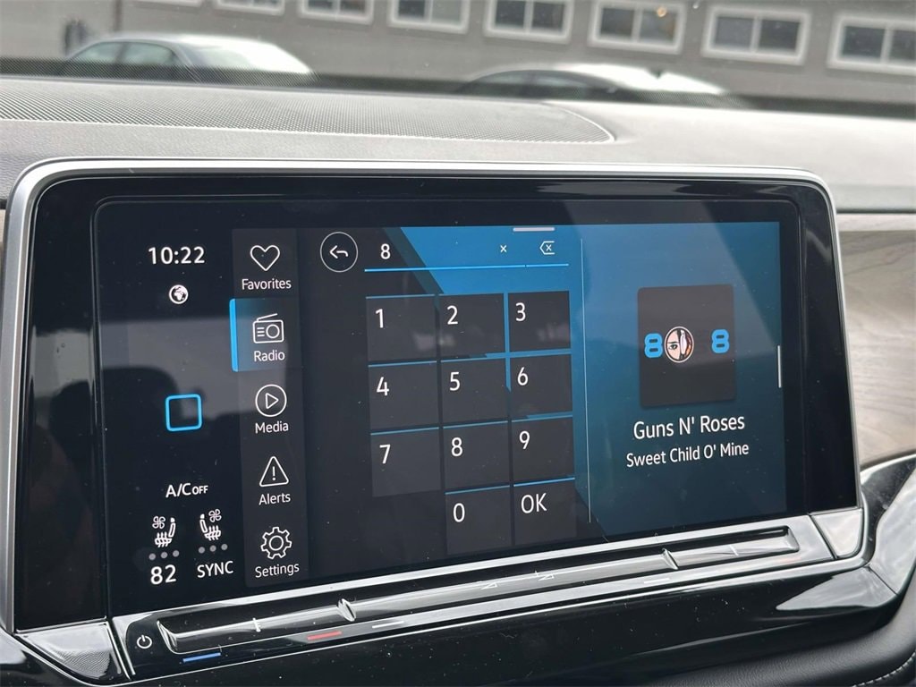 Used 2025 Volkswagen Atlas 2.0T SE w/Technology SUV