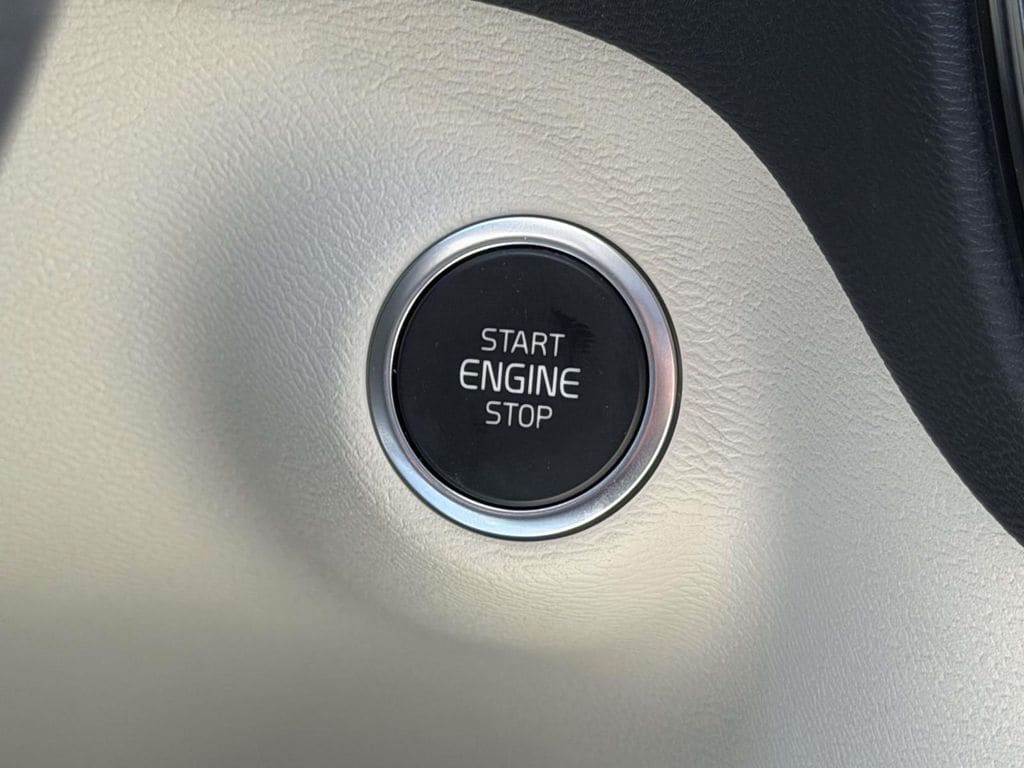 2026 Volvo XC40 Ultra - Photo 7