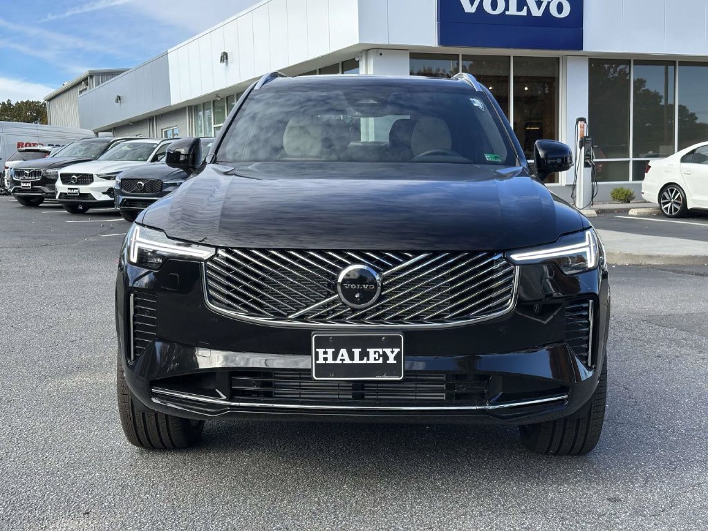 2026 Volvo XC90 Plus - Photo 23