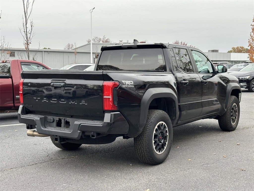 2024 Toyota Tacoma TRD Off-Road photo 2