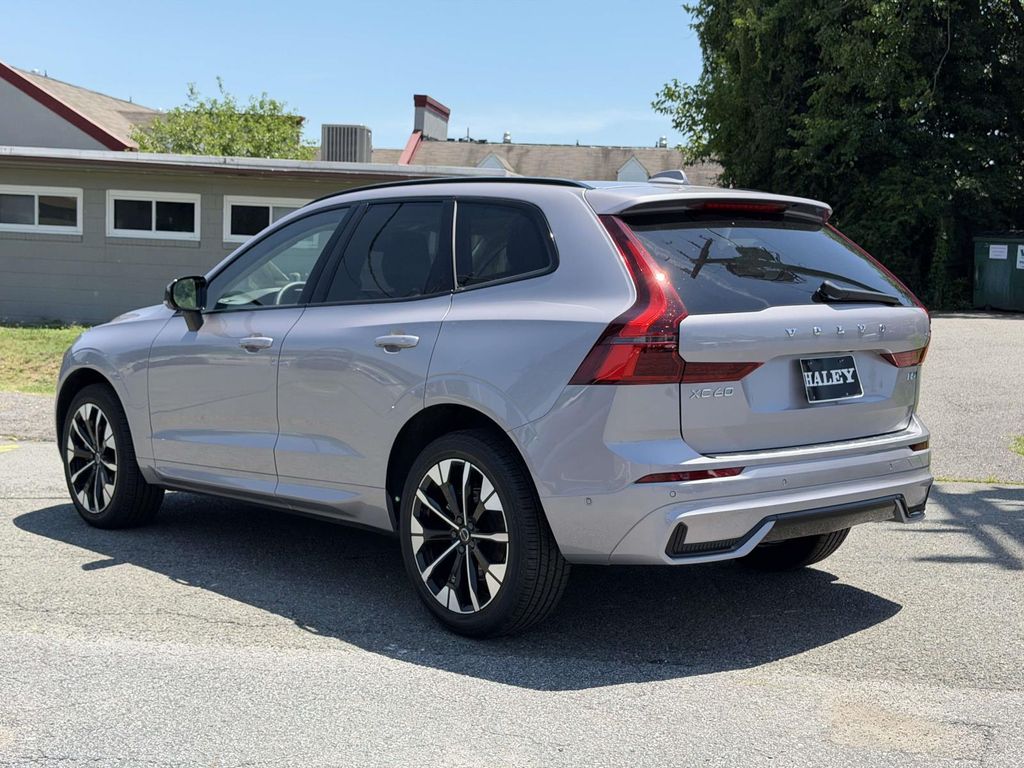 2026 Volvo XC60 Plus - Photo 21