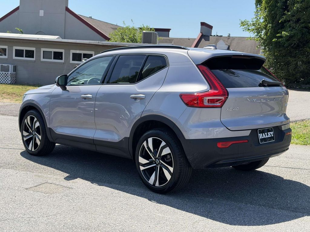 2026 Volvo XC40 Ultra - Photo 21
