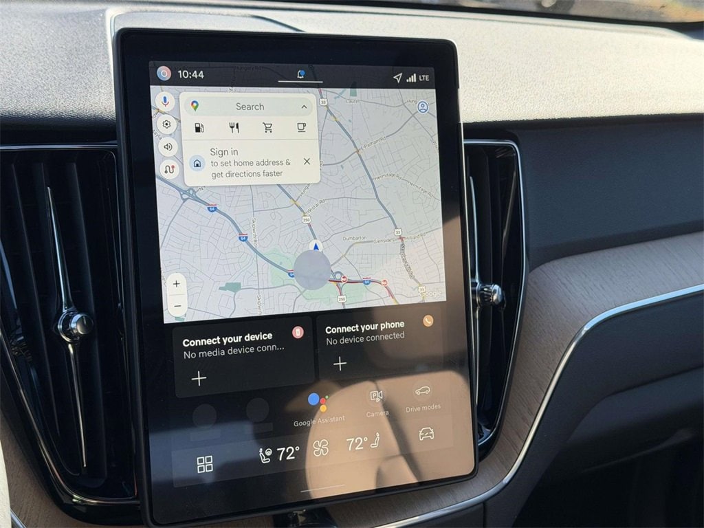 New 2026 Volvo XC60 B5 Plus SUV