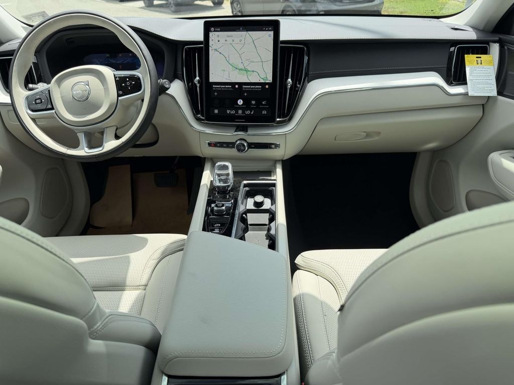 New 2026 Volvo XC60 B5 Ultra SUV