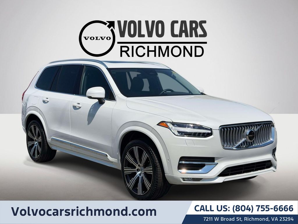 2025 Volvo XC90 B5 Plus Bright 4WD's photo