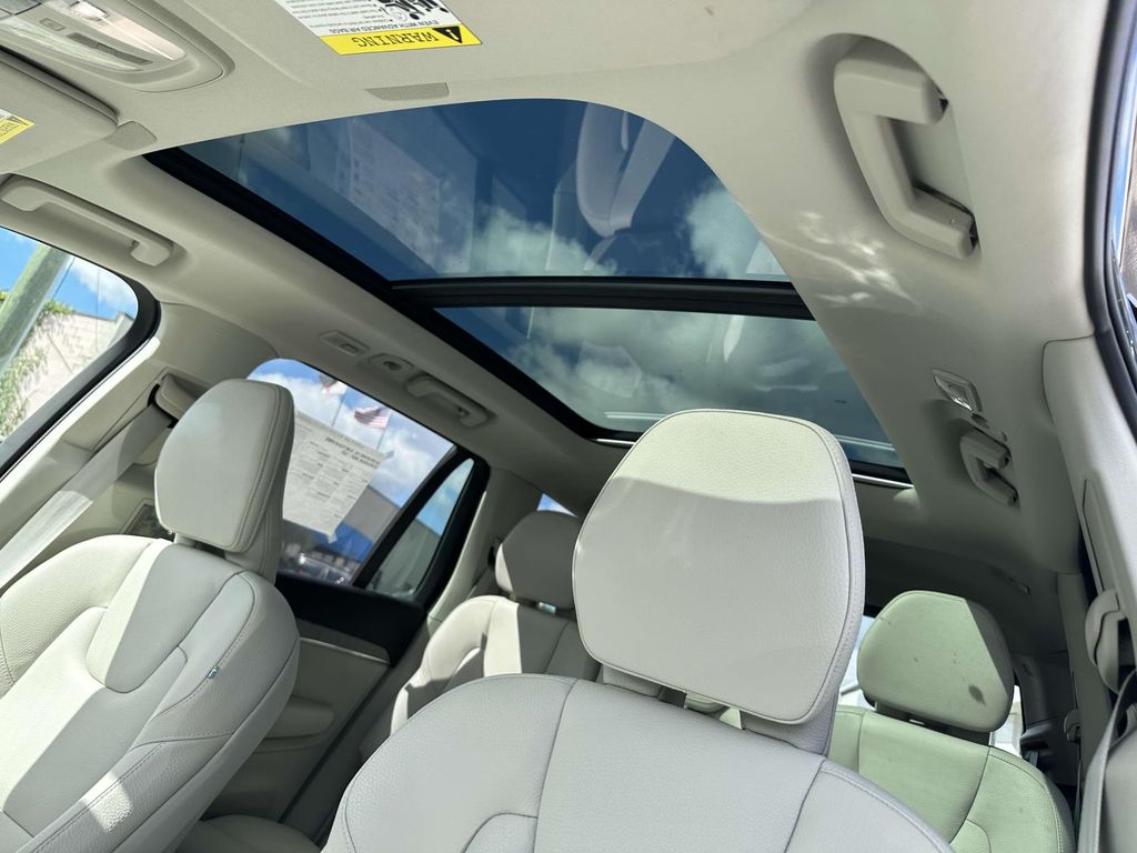 2024 Volvo XC90 Plus - Photo 22