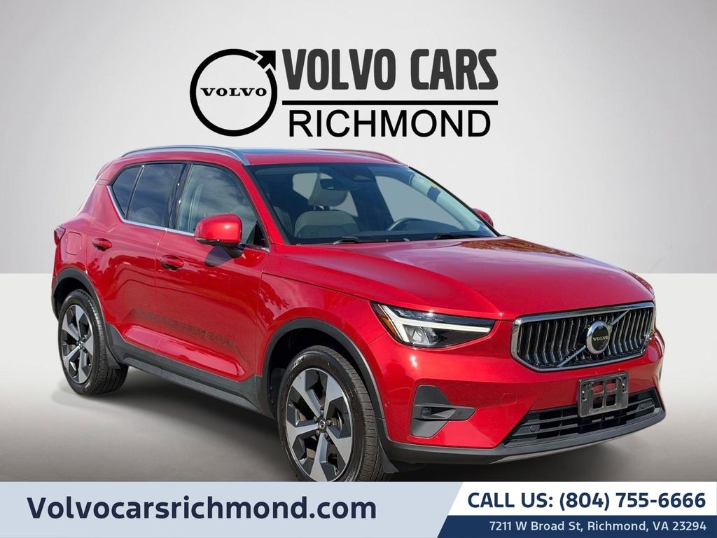 Used 2023 Volvo XC40 B5 Plus Bright Theme SUV