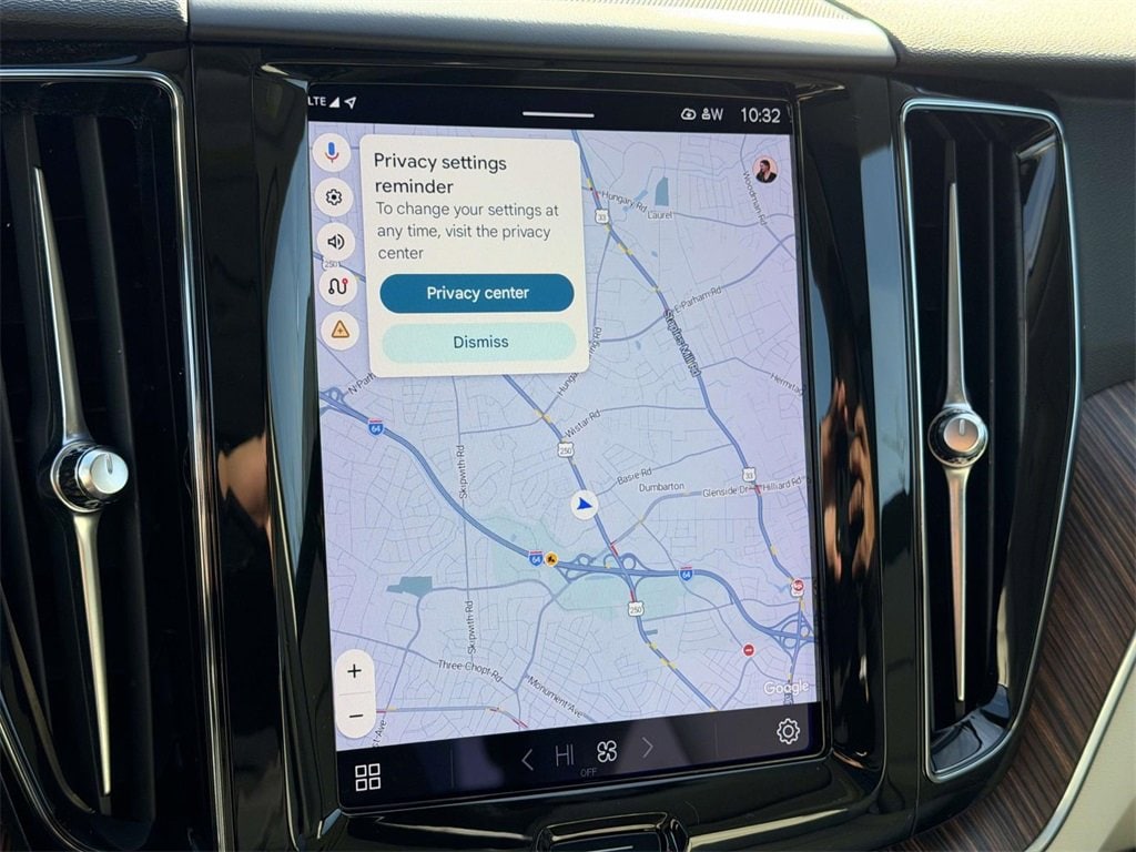 Used 2022 Volvo XC60 B5 Momentum SUV