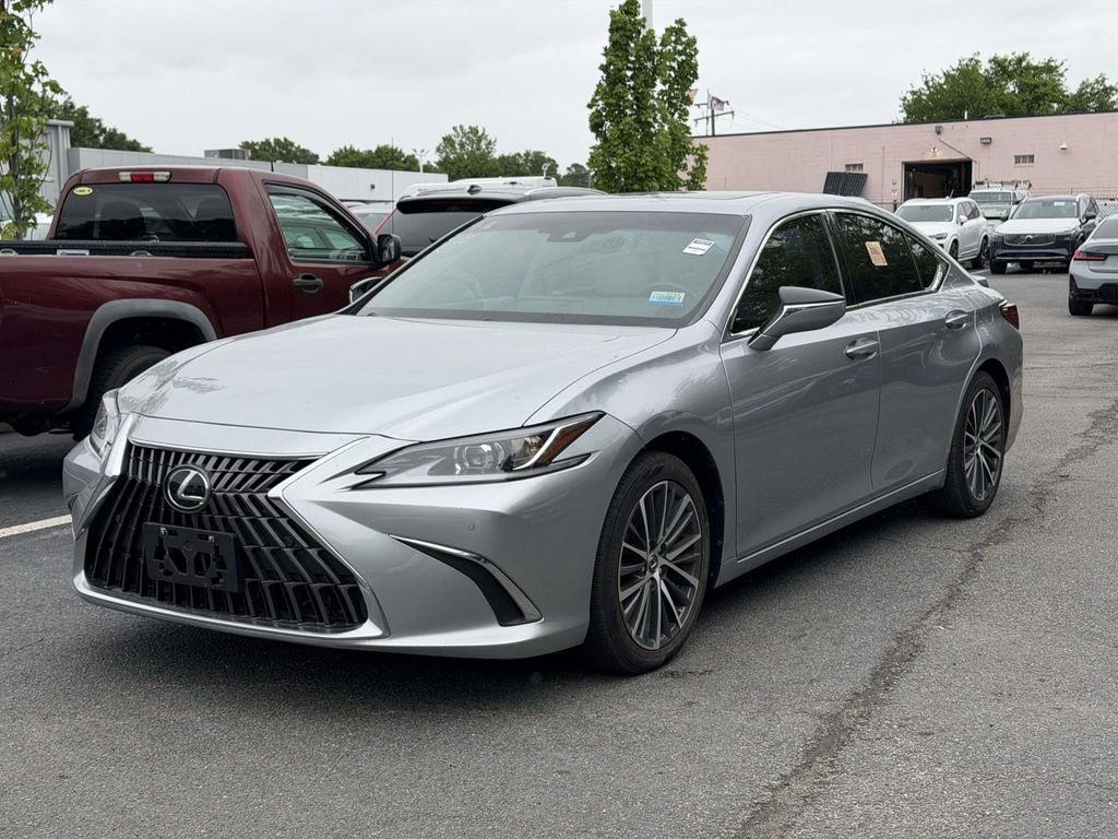 Used 2022 Lexus ES Sedan