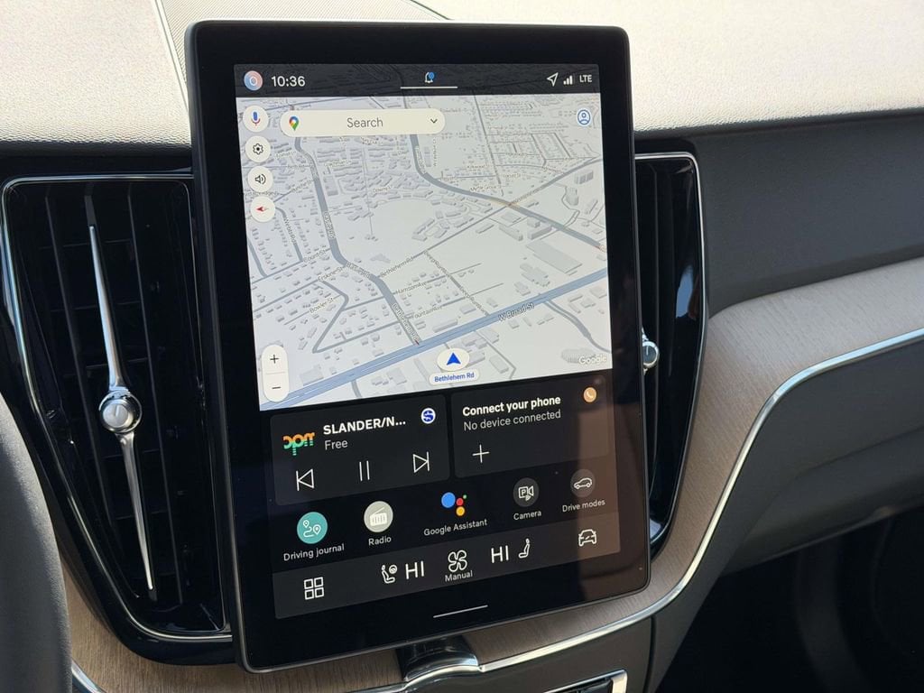 New 2026 Volvo XC60 plug-in hybrid T8 Core SUV