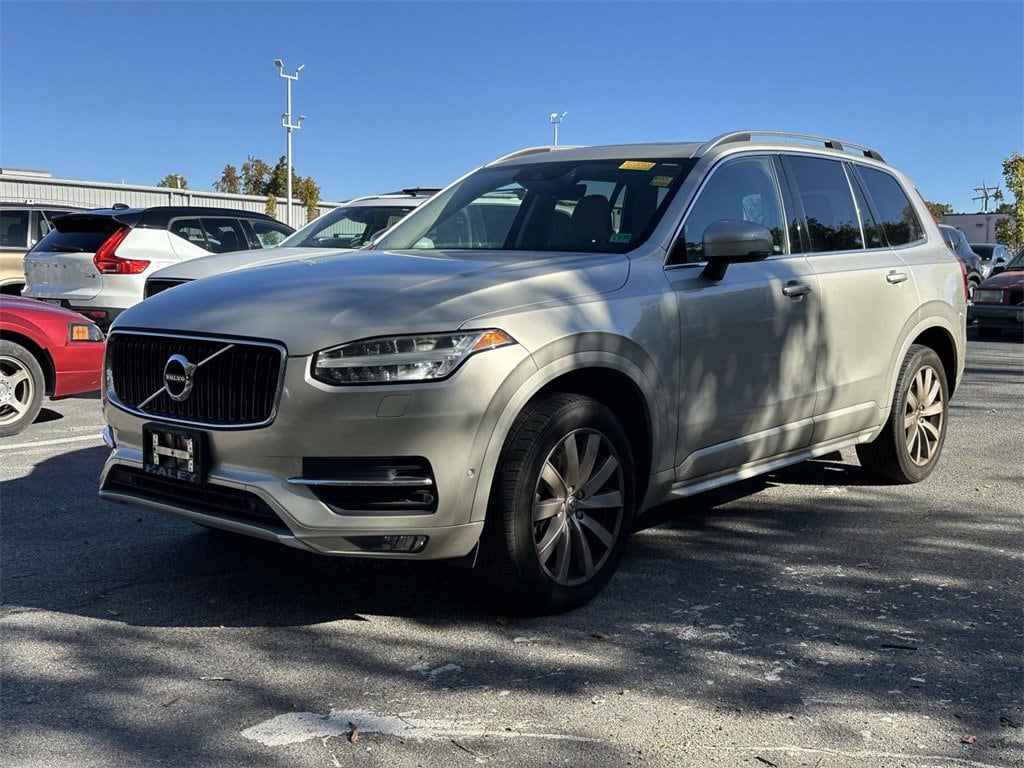 Used 2016 Volvo XC90 T6 Momentum SUV