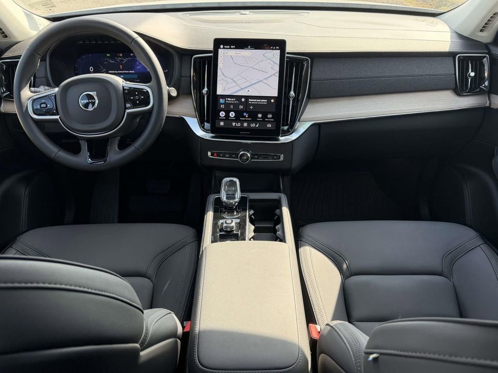 Certified 2025 Volvo XC90 Plug-In Hybrid Plus SUV