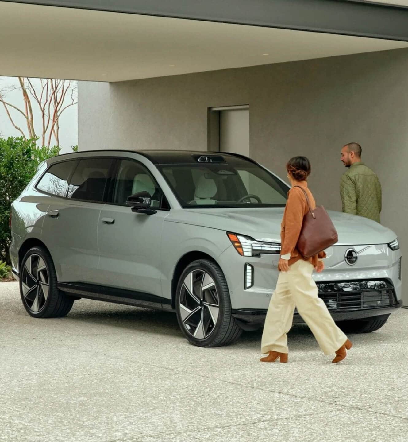 Tour Hundreds of Vehicles at Our Volvo Dealership