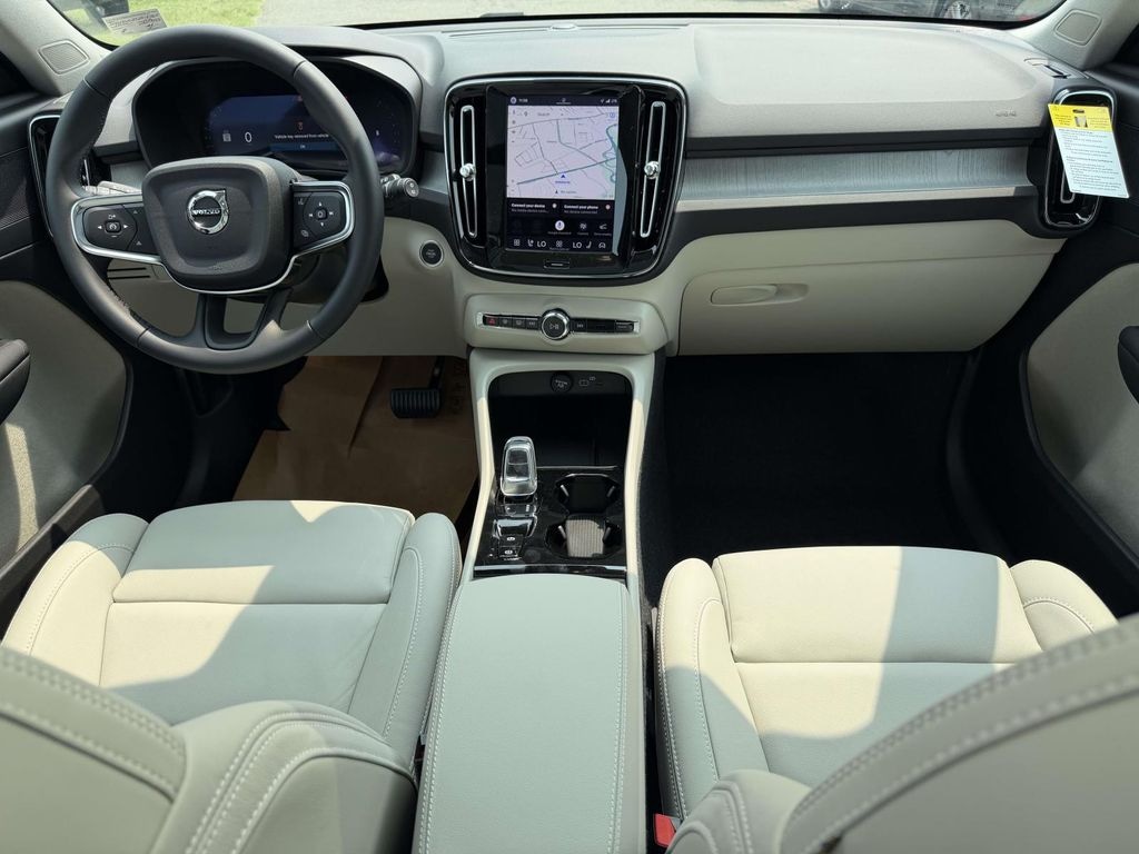 New 2026 Volvo XC40 B5 Plus SUV