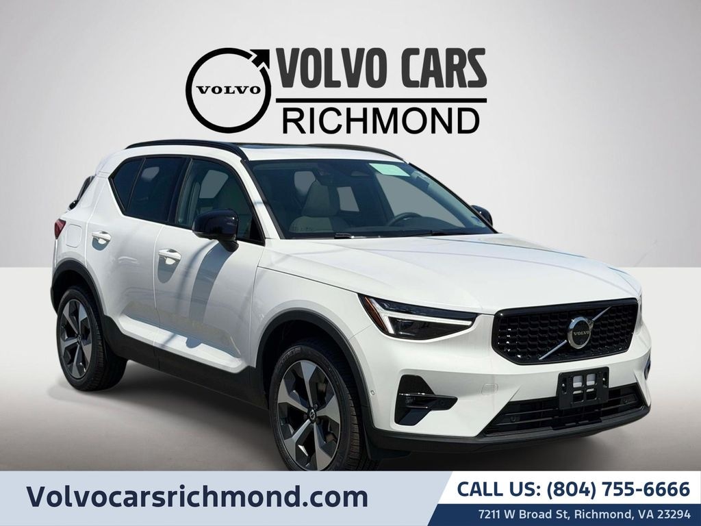 New 2026 Volvo XC40 B5 Plus SUV
