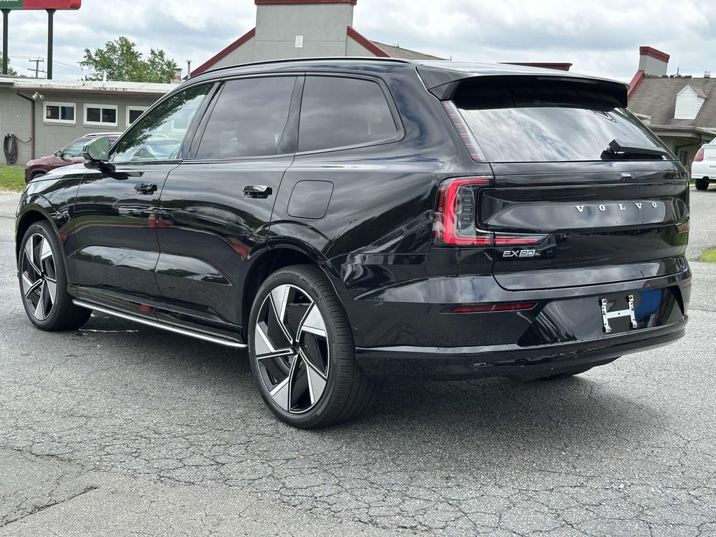2025 Volvo EX90 Ultra - Photo 20