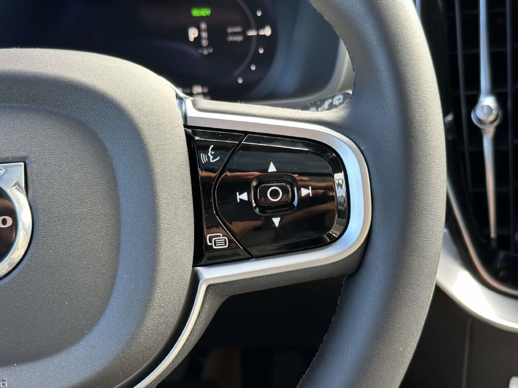 2026 Volvo XC90 Plus - Photo 9
