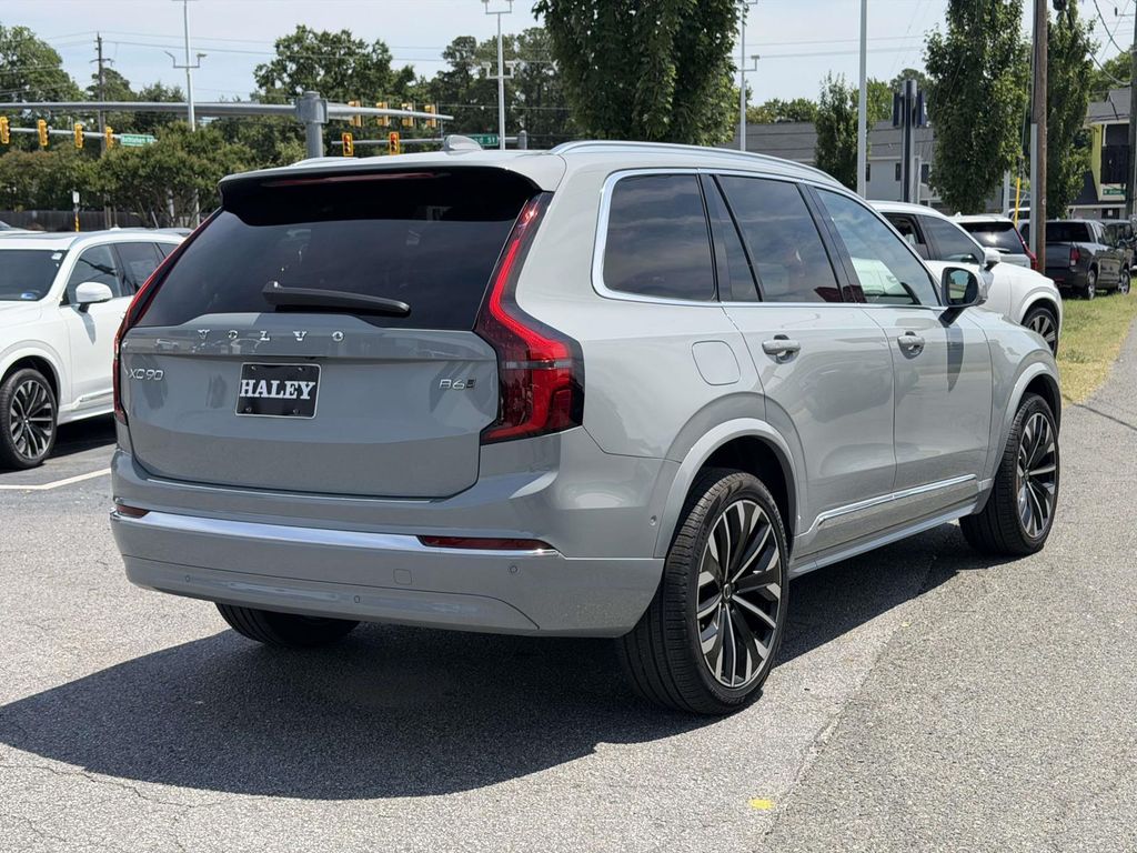 2026 Volvo XC90 Plus - Photo 19