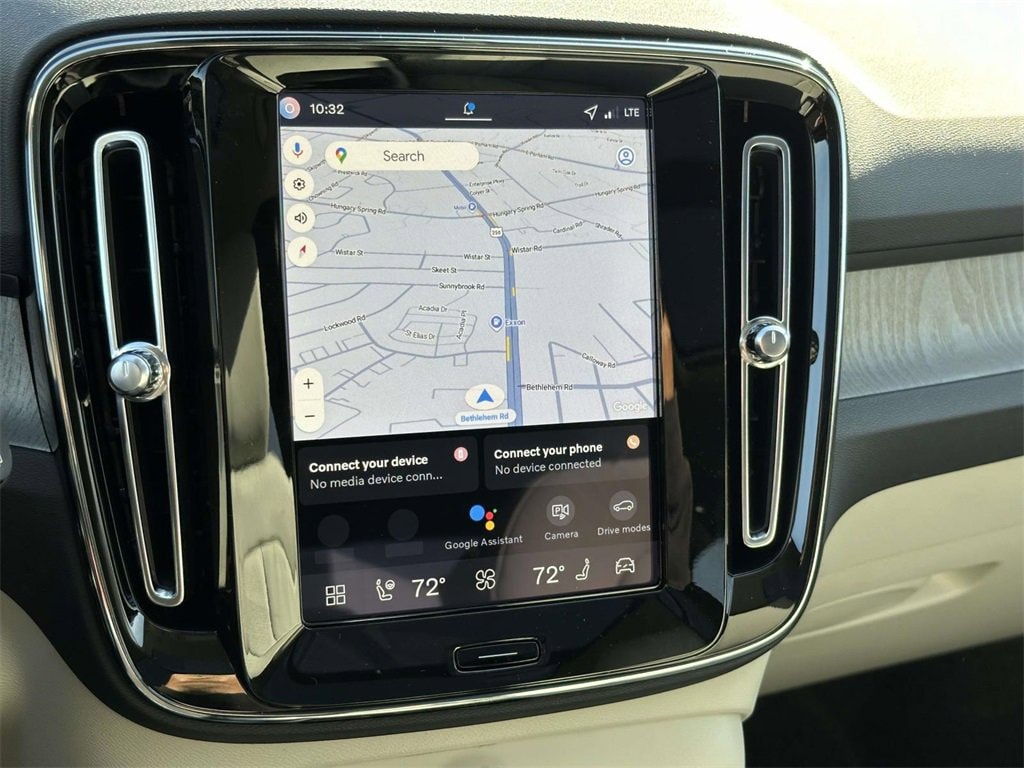 New 2026 Volvo XC40 B5 Ultra SUV