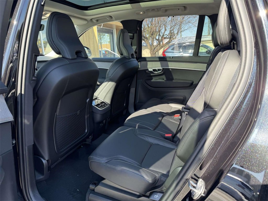 2026 Volvo XC90 Ultra - Photo 14