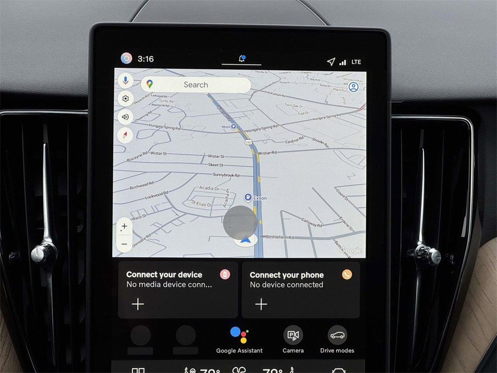 New 2026 Volvo XC60 B5 Plus SUV