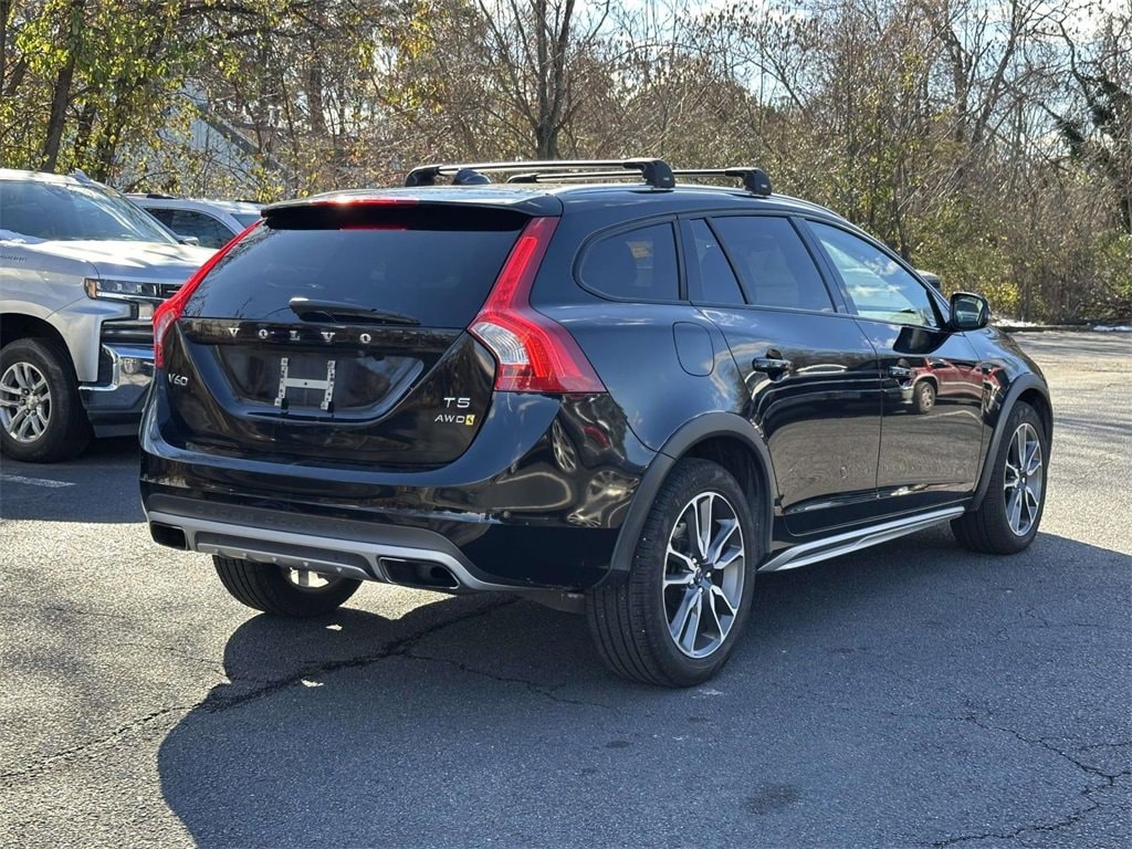Used 2015 Volvo V60 Base with VIN YV4612HK2F1001577 for sale in Richmond, VA