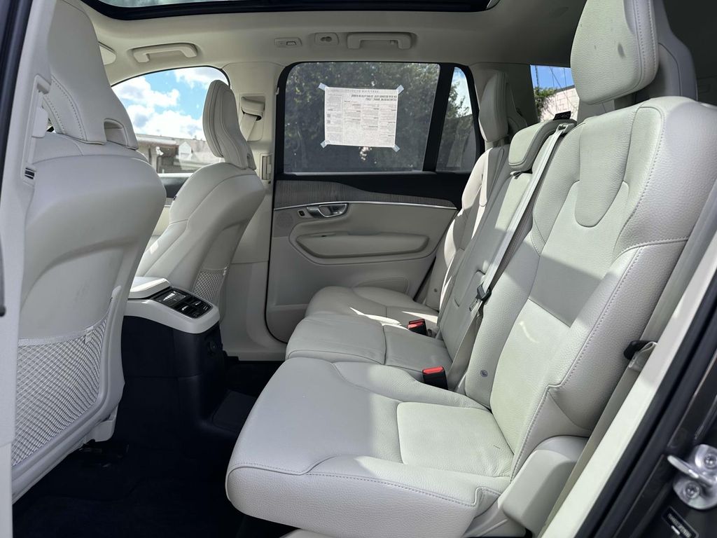2024 Volvo XC90 Plus - Photo 18
